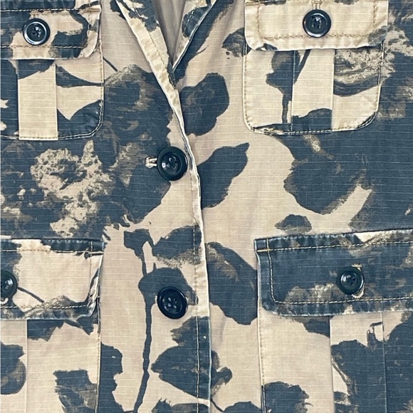 J Crew jacket military size XS black blossom Camo style# 22561. lightly worn - Picture 5 of 7